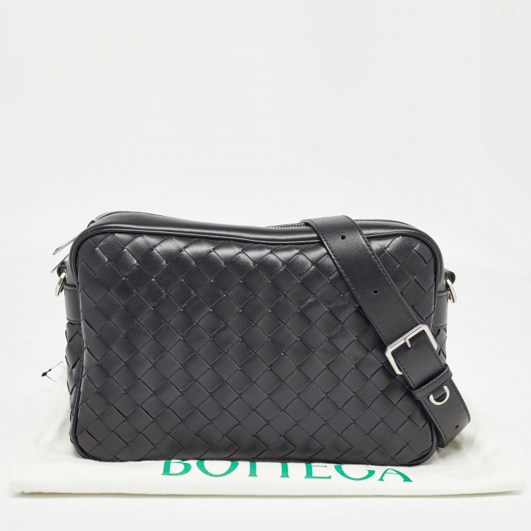 Pre Owned Bottega Veneta Black Intrecciato Leather Arco Camera Crossbody Bag