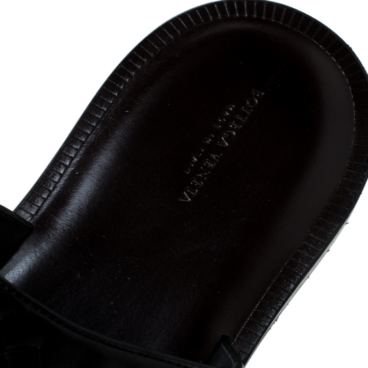 Pre Owned Bottega Veneta Black Intrecciato Leather Slide Sandals Size 45