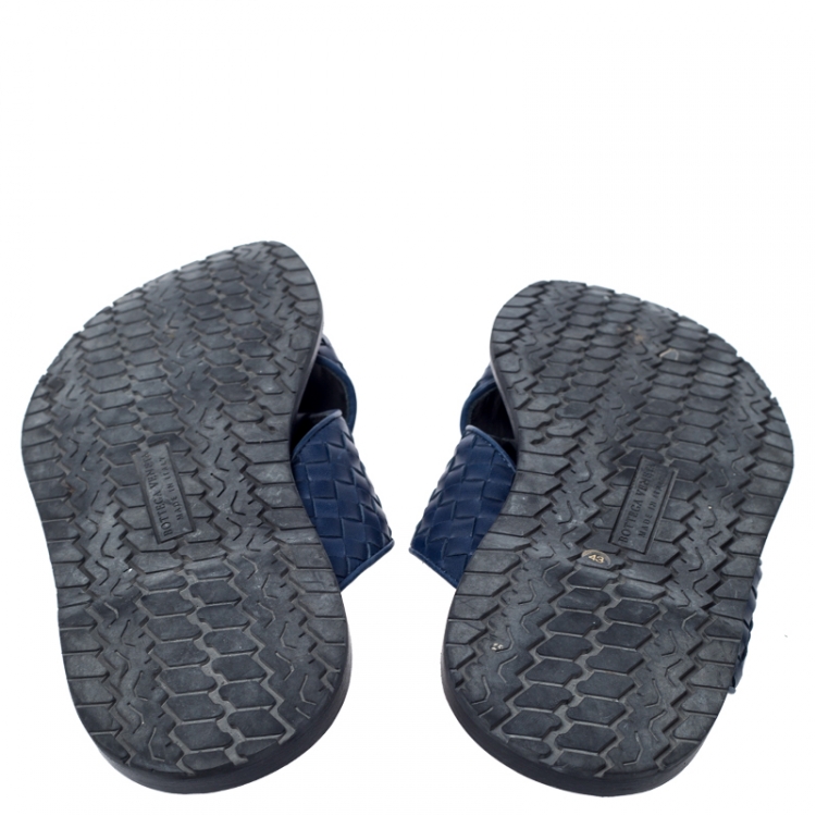 Pre Owned Bottega Veneta Blue Intreciato Leather Flat Sandals Size 43
