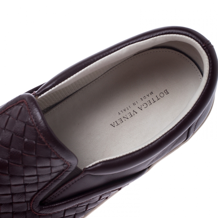 Pre Owned Bottega Veneta Burgundy Intrecciato Leather Slip On Sneakers Size 42