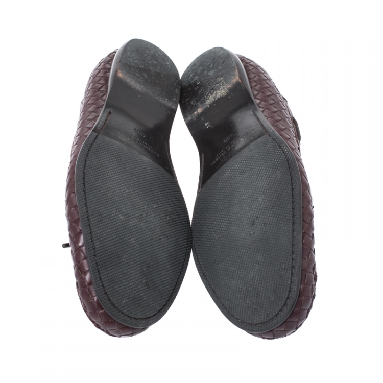 Pre Owned Bottega Veneta Burgundy Intrecciato Leather Bow Loafers Size 42.5
