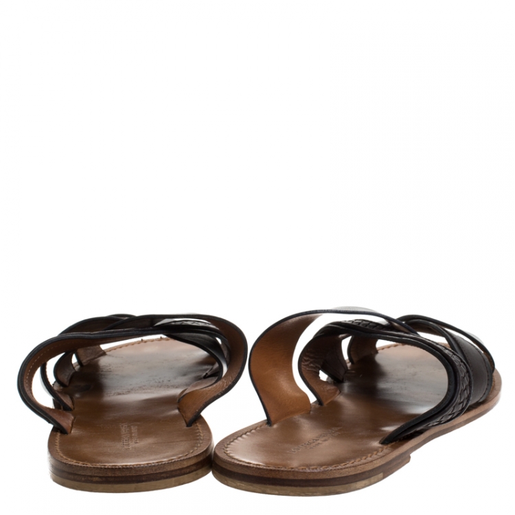 مملوكة مسبقًا Bottega Veneta Black/Brown Leather Crisscross Slide Sandals Size 44