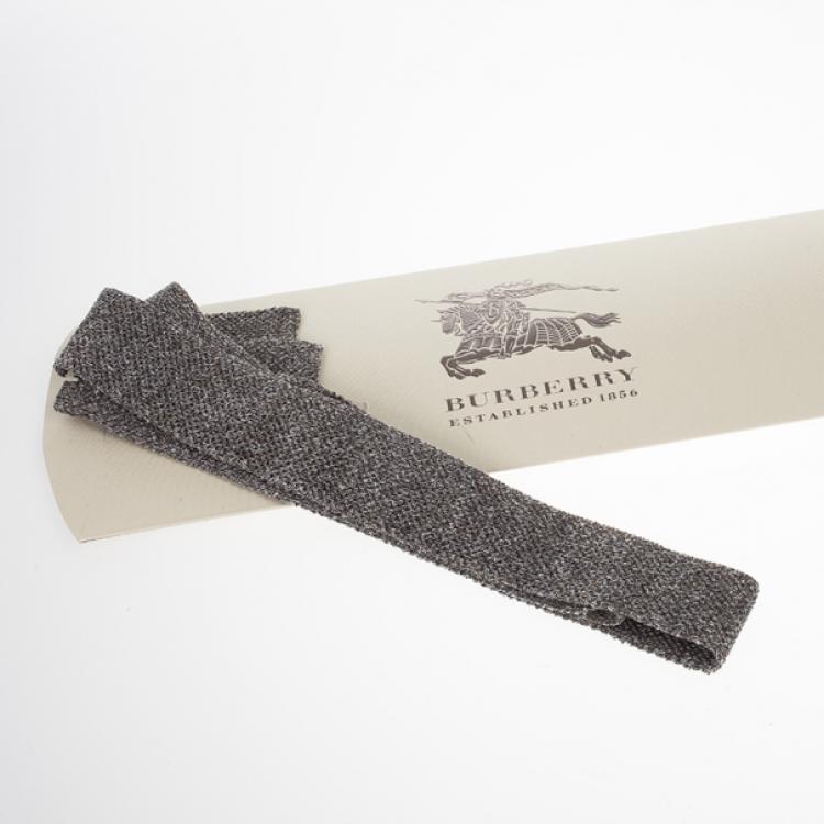 Pre Owned Burberry Grey Knitted Silk Tie