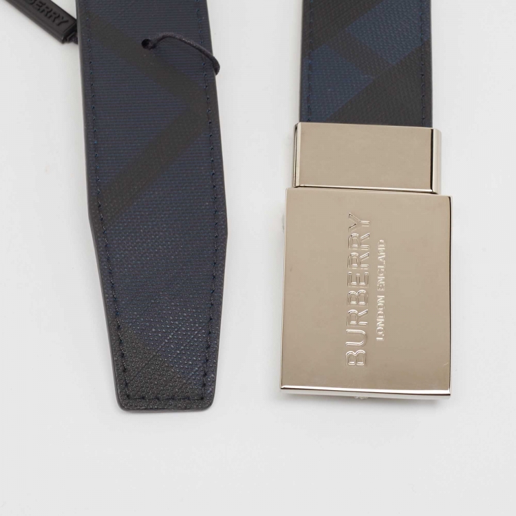 Pre Owned Burberry Blue/Black London Check Coated Canvas and Leather Ble Plague Reversible Belt 85 CM