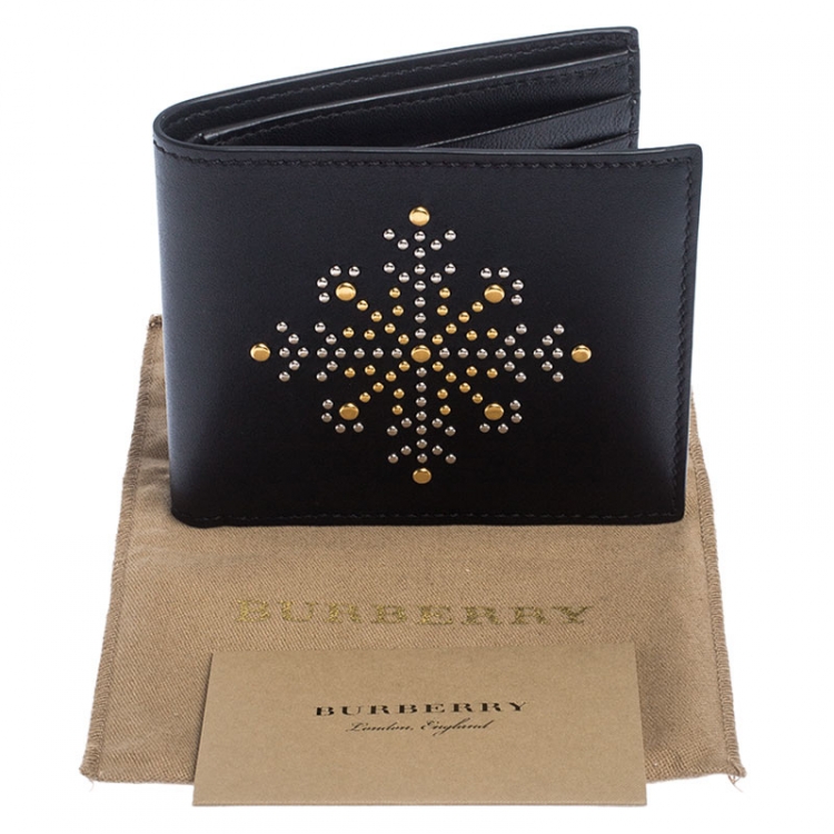 Pre Owned Burberry Black Leather Studs Bifold Wallet
