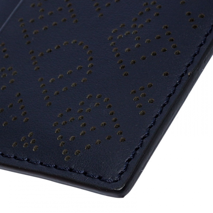 Pre Owned Burberry Navy Blue Perforated Leather Sandon Card Holder