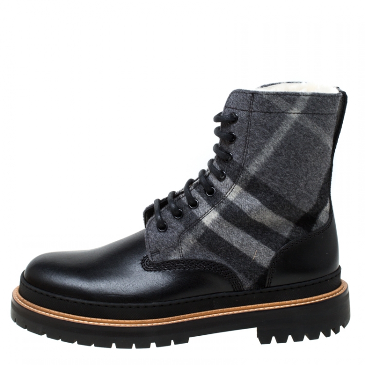 Burberry clearance fur boots