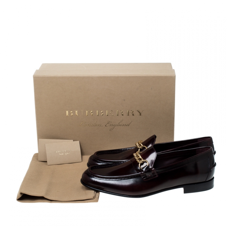Pre Owned  Burberry Burgundy Leather Solway Chain Detail Slip On Loafers Size 44