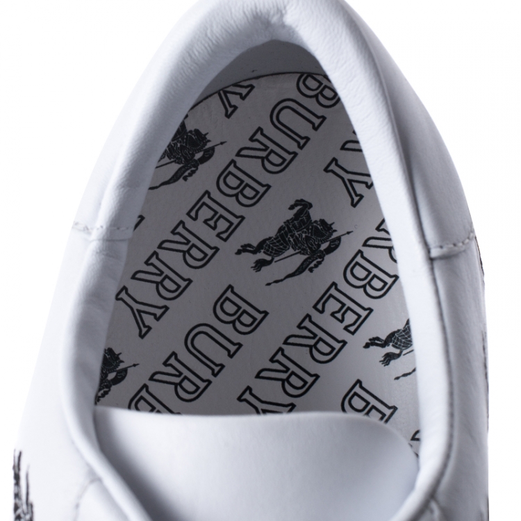 Pre Owned Burberry White Knight Embroidered Leather Timsbury Sneakers Size 44