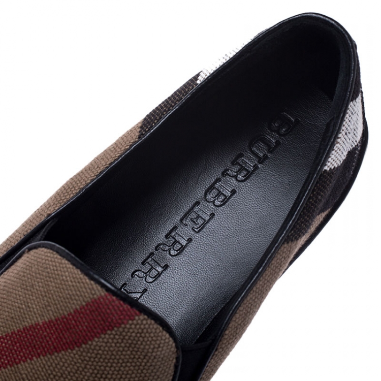 Pre Owned Burberry Beige/Black Nova Check Canvas Gauden Slip On Sneakers Size 39