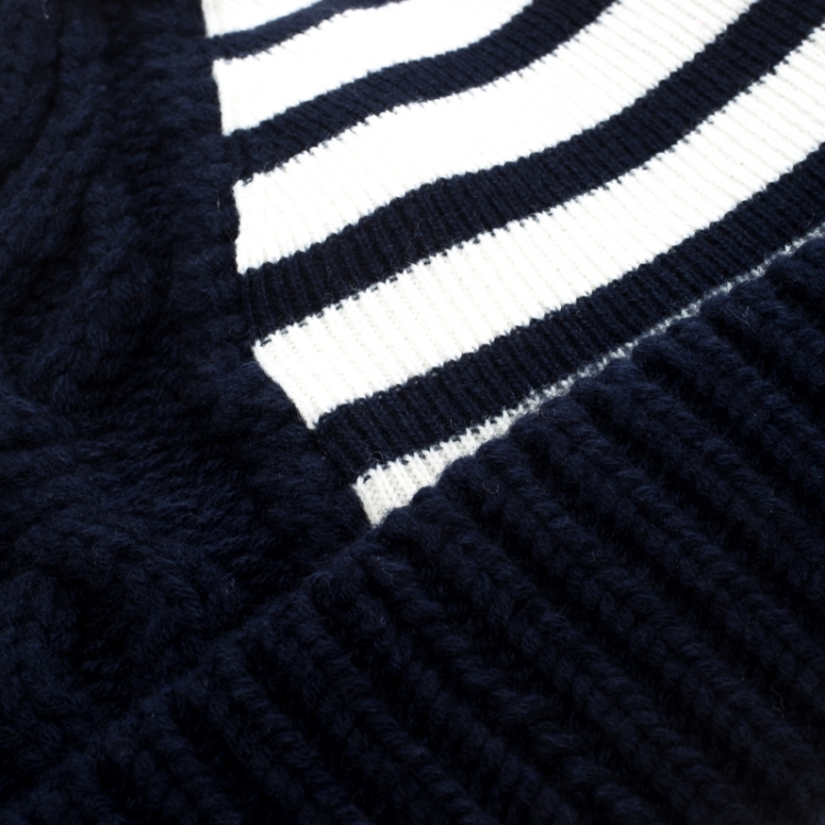 Pre Owned Burberry Navy Blue Chunky Cable Knit Wool and Cashmere Beanie
