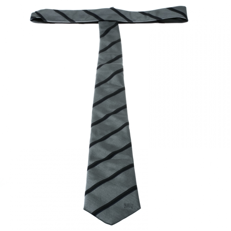 Pre Owned Burberry London Grey and Navy Blue Diagonal Striped Silk Tie
