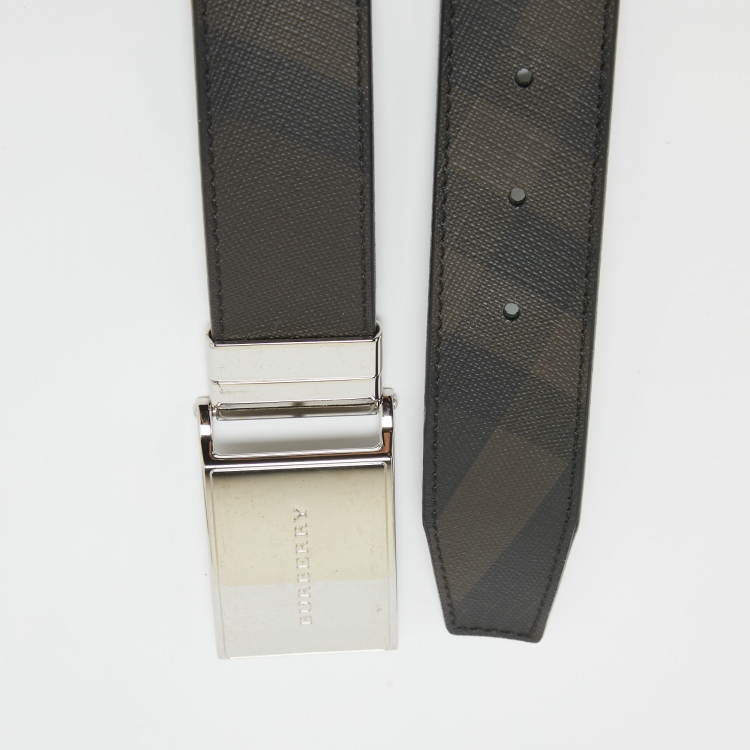 Pre Owned Burberry Black Smoked Check PVC and Leather Reversible Logo Buckle Plaque Belt 
