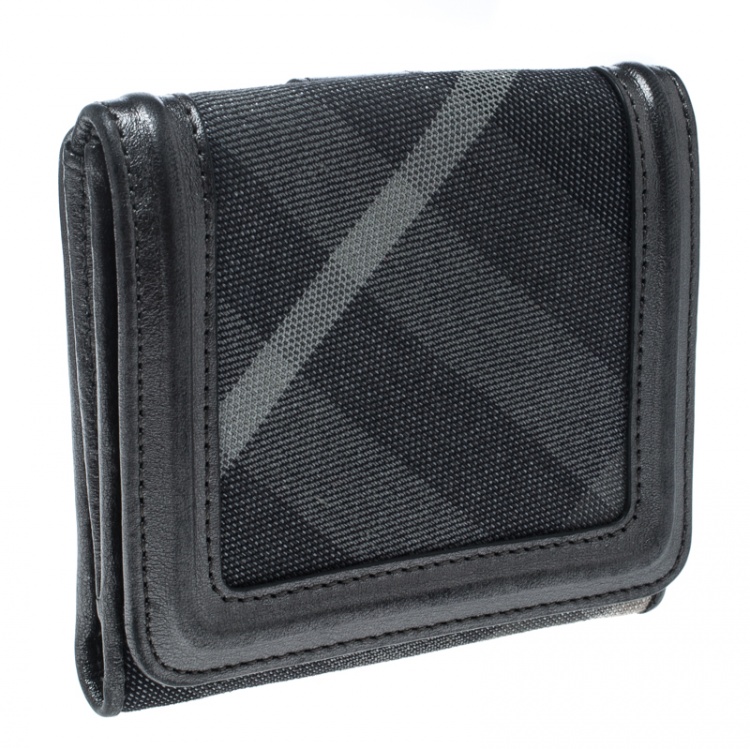 Pre Owned Burberry Grey Beat Check Canvas and Leather Compact Wallet