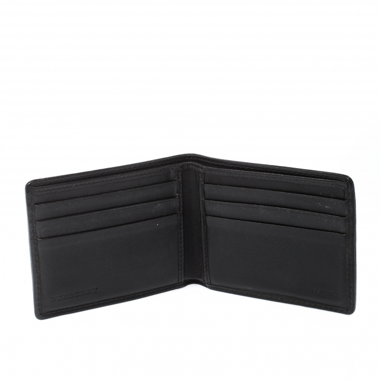 Pre Owned Burberry Black International Bifold Wallet