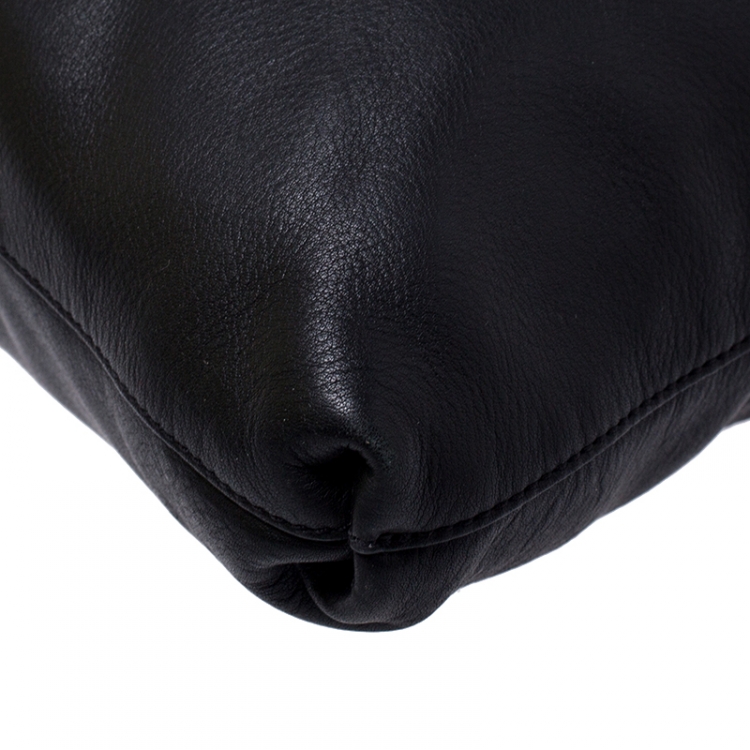 Pre Owned Burberry Black Leather Lock Messenger Bag