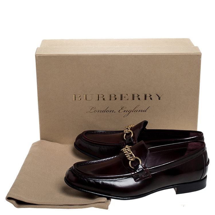 Pre Owned Burberry Burgundy Leather Solway Chain Detail Slip On Loafers Size 40.5