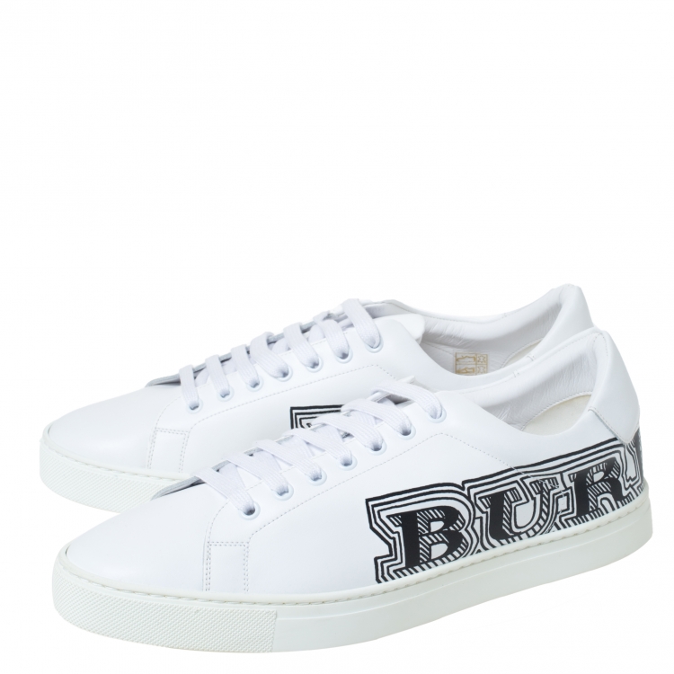 Pre Owned Burberry White Doodle Print Leather Sneakers Size 43