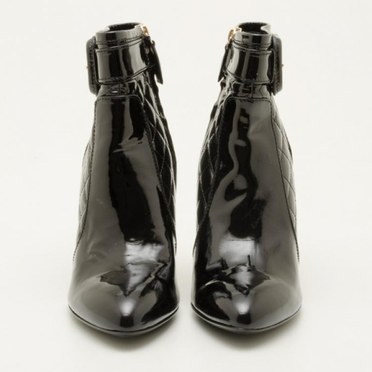 Pre Owned Burberry Black Quilted Patent Leather Ankle Boots Size 40