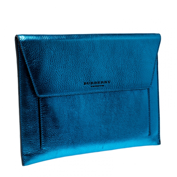 Pre Owned Burberry Metallic Blue Leather Envelope Clutch
