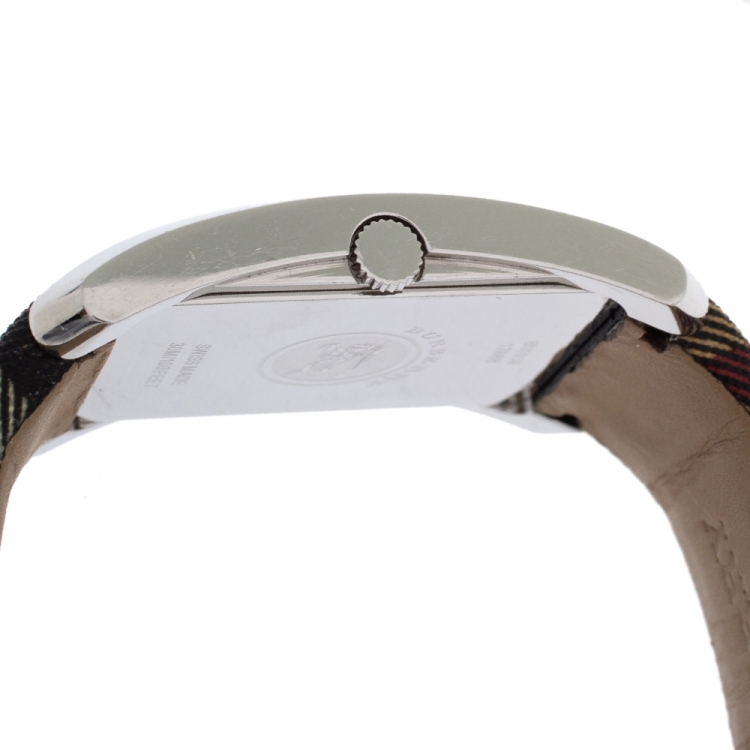مملوكة مسبقًا Burberry Black Stainless Steel Canvas Heritage BU1058 Men's Wristwatch 30 mm