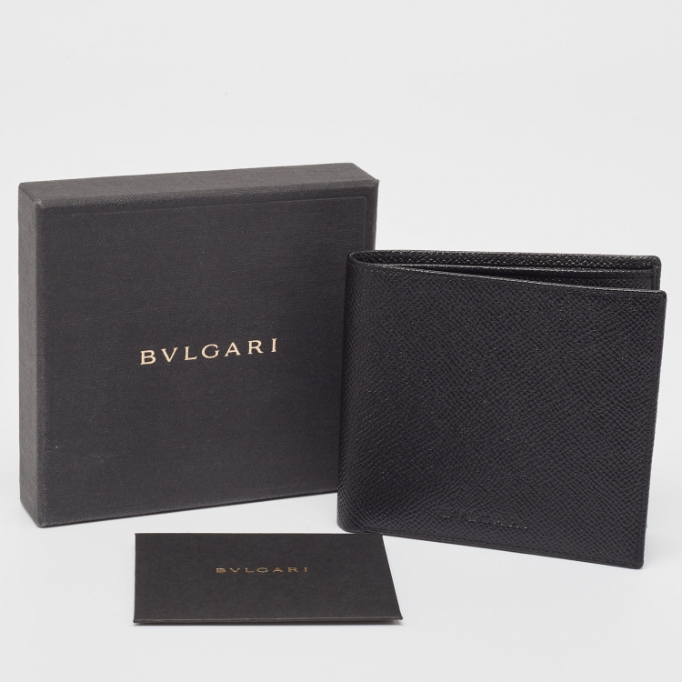 Pre Owned Bvlgari Black Grained Leather Bifold Wallet