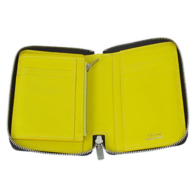 Pre Owned Celine Black Leather Medium Zipped Around Wallet