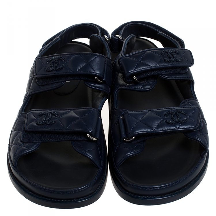 Pre Owned Chanel Navy Blue Quilted Leather CC Dad Sandals Size 41