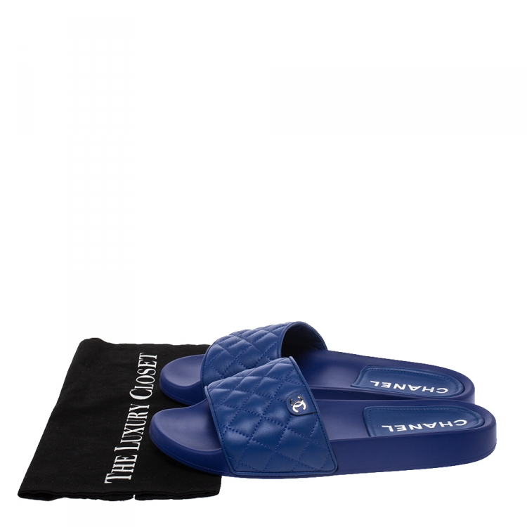 Pre Owned Chanel Blue Quilted Leather CC Slides Size 42