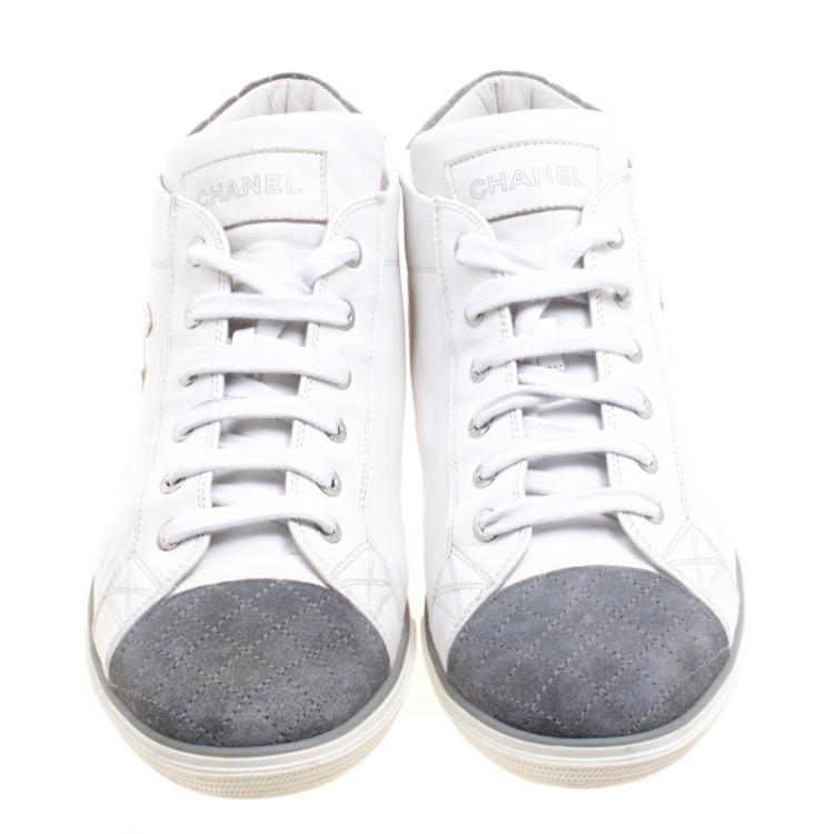 Pre Owned Chanel White Leather and Grey Suede Cap Toe CC  Sneakers Size 41