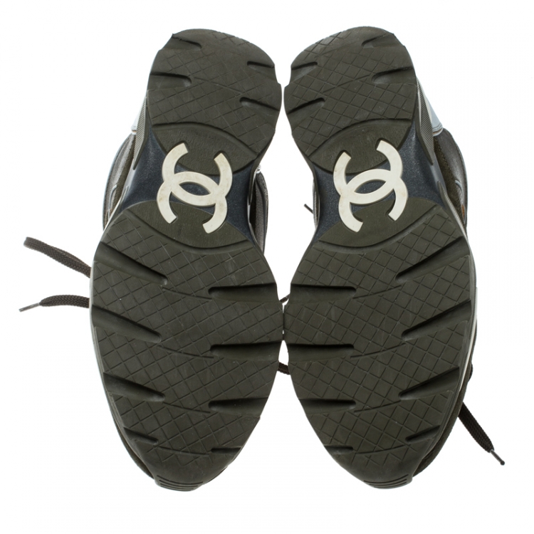 Pre Owned Chanel Tricolor Suede and Fabric CC Sneakers Size 41