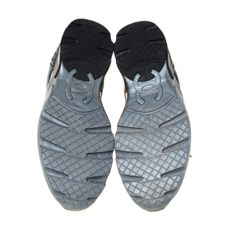 Pre Owned Chanel Grey/Black Nylon Lace Up Sneakers Size 42
