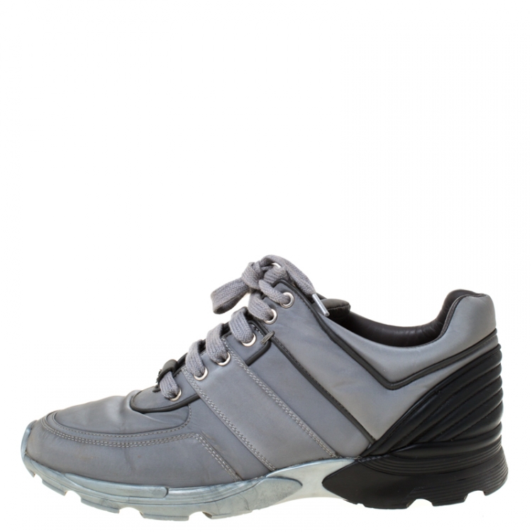 Pre Owned Chanel Grey/Black Nylon Lace Up Sneakers Size 42