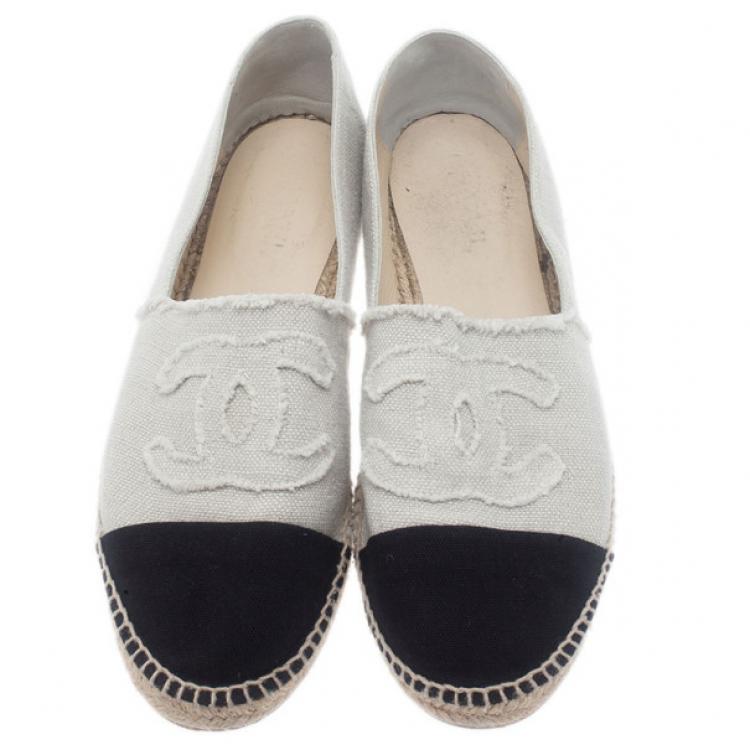 Pre Owned Chanel Black & White CC Canvas Espadrilles Size 45