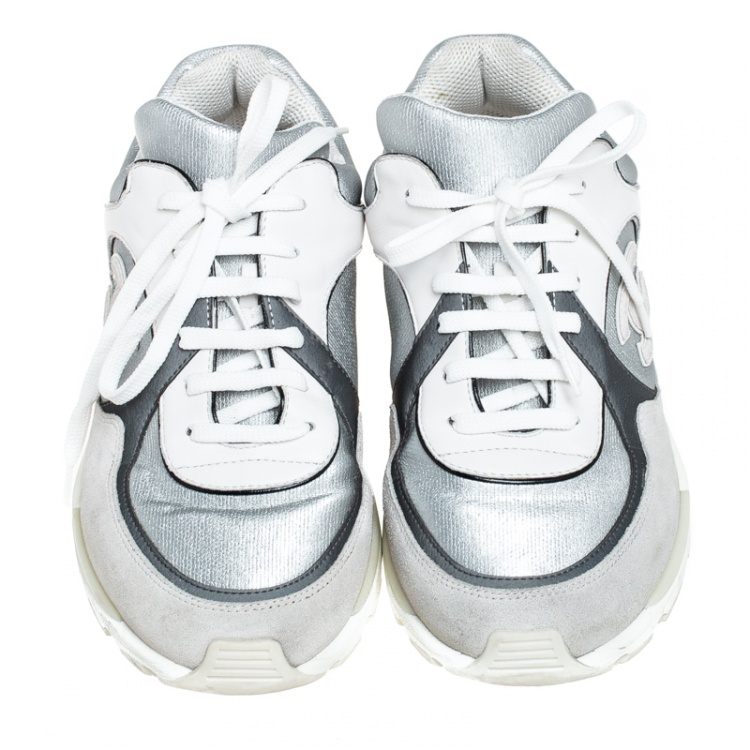 Pre Owned Chanel Silver/Black Leather and Fabric CC Lace Up Sneakers Size 41