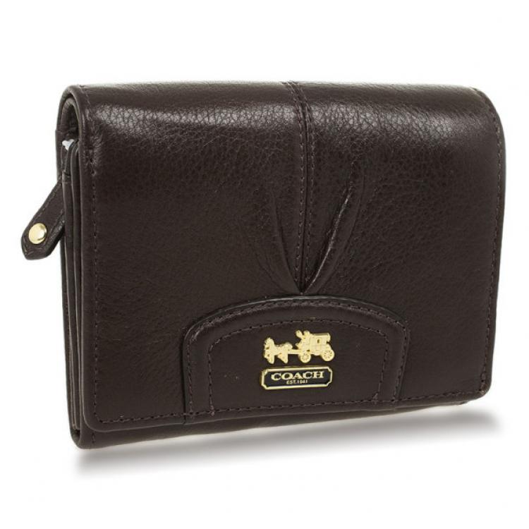 Coach clutch wallet hotsell