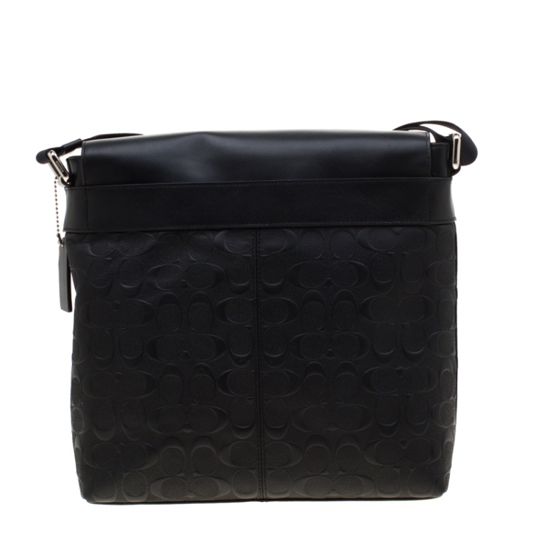 مملوكة مسبقًا Coach Black Signature Embossed Leather Charles Messenger Bag