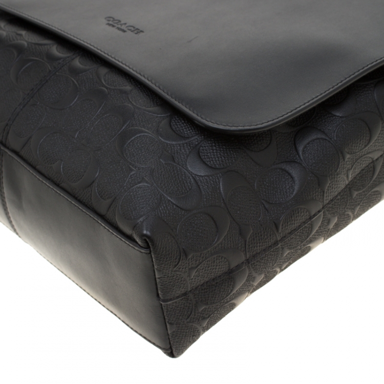 مملوكة مسبقًا Coach Black Signature Embossed Leather Charles Messenger Bag