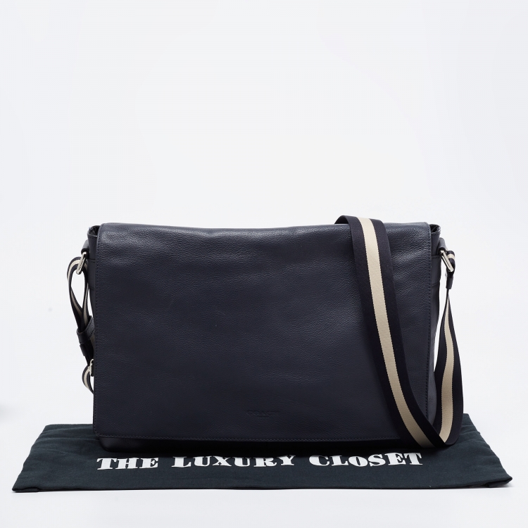 Pre Owned Coach Navy Blue Leather Charles Flap Messenger Bag