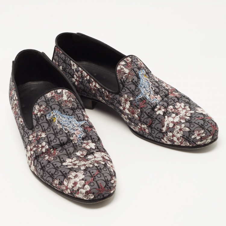Pre Owned Christian Dior Black/Grey Embroidered Fabric and Patent Leather Smoking Slippers Size 41