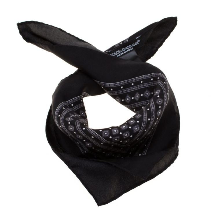 Pre Owned Dolce and Gabbana Monochrome Diamond Printed Silk Pocket Square