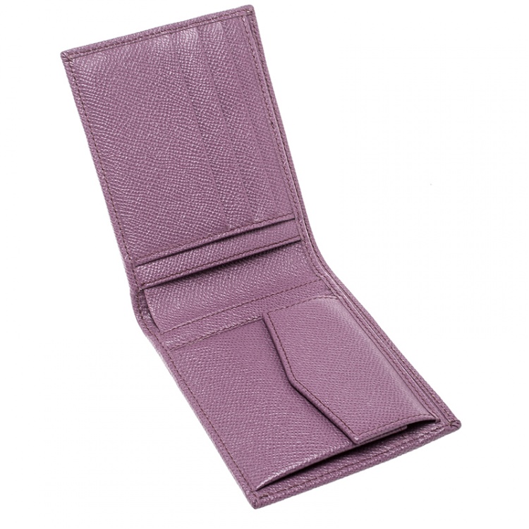 Pre Owned Dolce and Gabbana Lilac Leather Bifold Wallet 