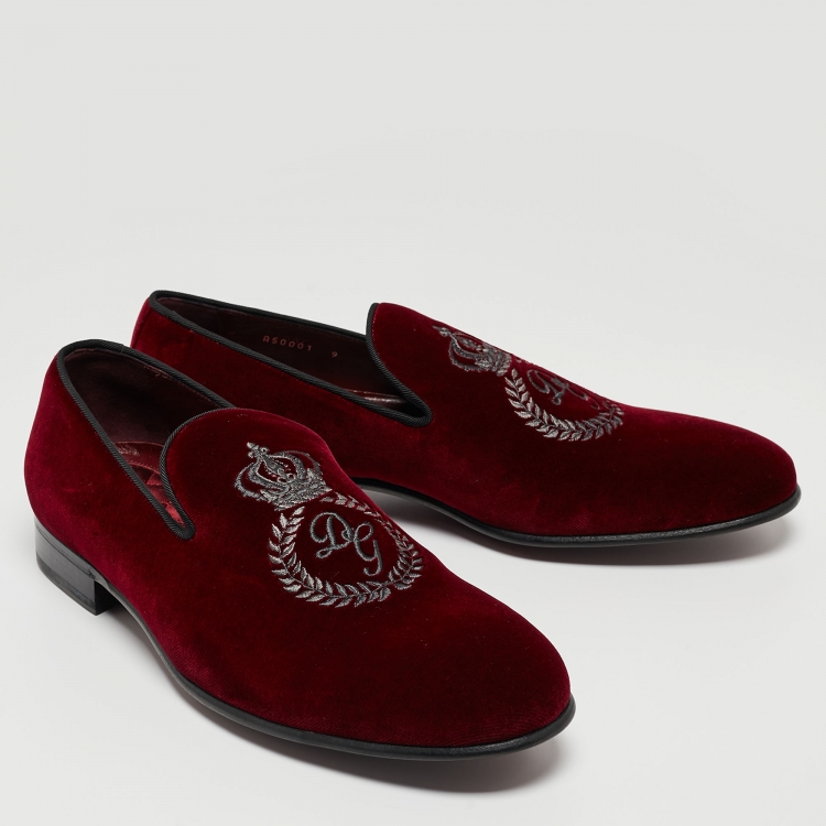 Pre Owned Dolce & Gabbana Red Velvet Embraided Accent Loafers Size 43