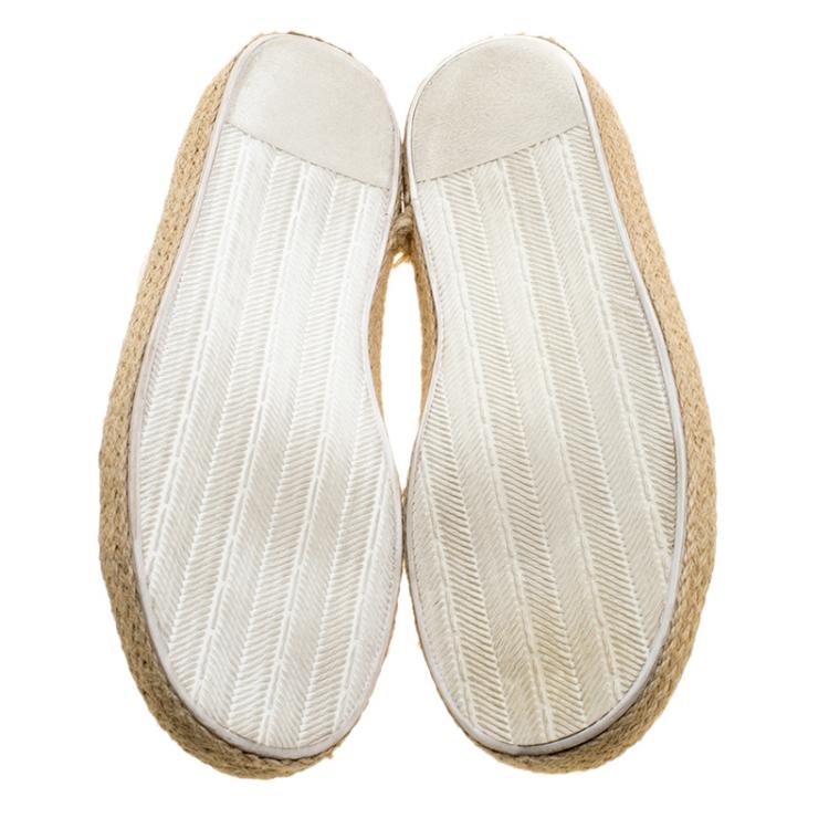 مملوكة مسبقًا Dolce and Gabbana White Stripe Canvas Espadrille Lace Up Sneakers Size 44