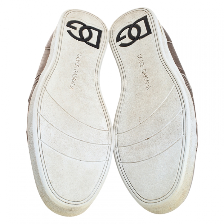Pre Owned Dolce and Gabbana Metallic Grey Leather Logo Plaque Sneakers Size 43