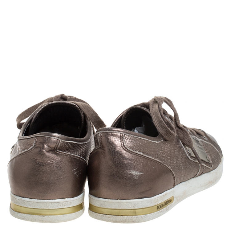 Pre Owned Dolce and Gabbana Metallic Grey Leather Logo Plaque Sneakers Size 43