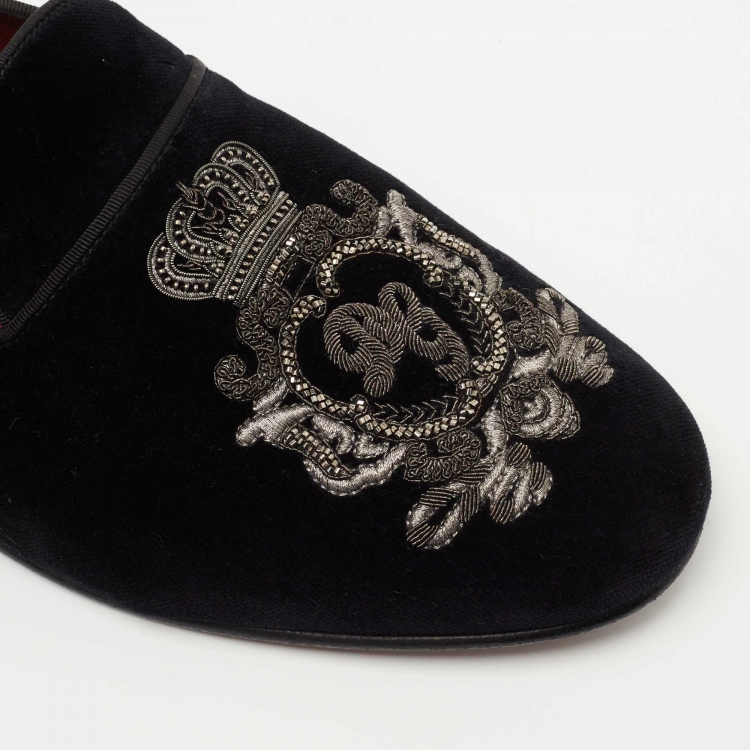 Pre Owned Dolce & Gabbana Black Velvet Crest Bead Embroidered Loafers Size 43 