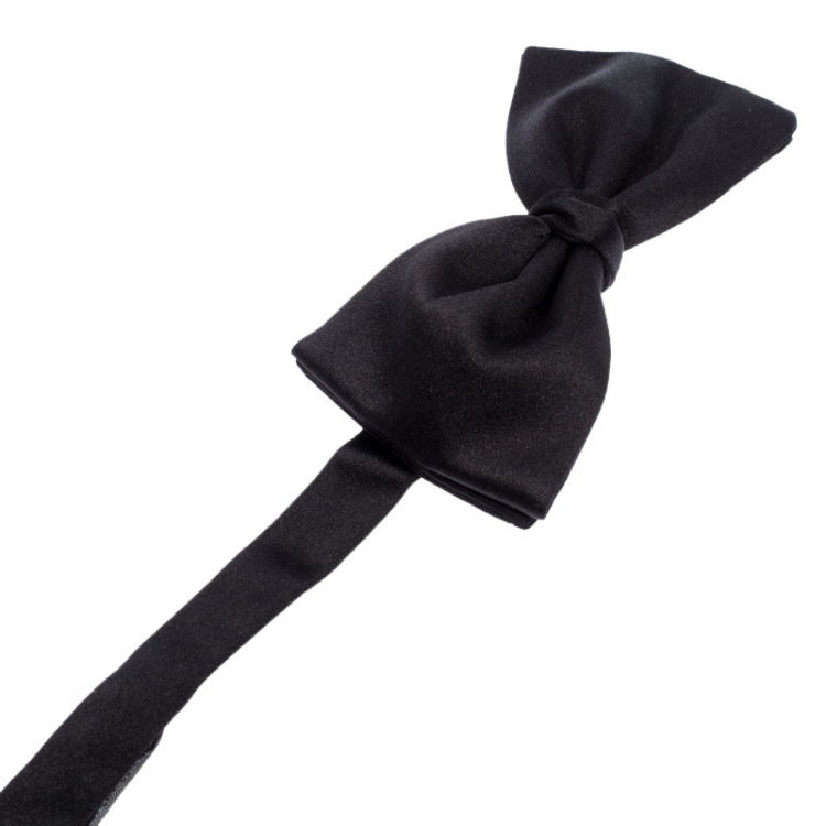 Pre Owned Ermenegildo Zegna Black Silk Classic Bow Tie