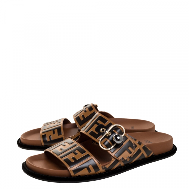 Pre Owned Fendi Dark Brown Zucca Leather Slide Sandals Size 40