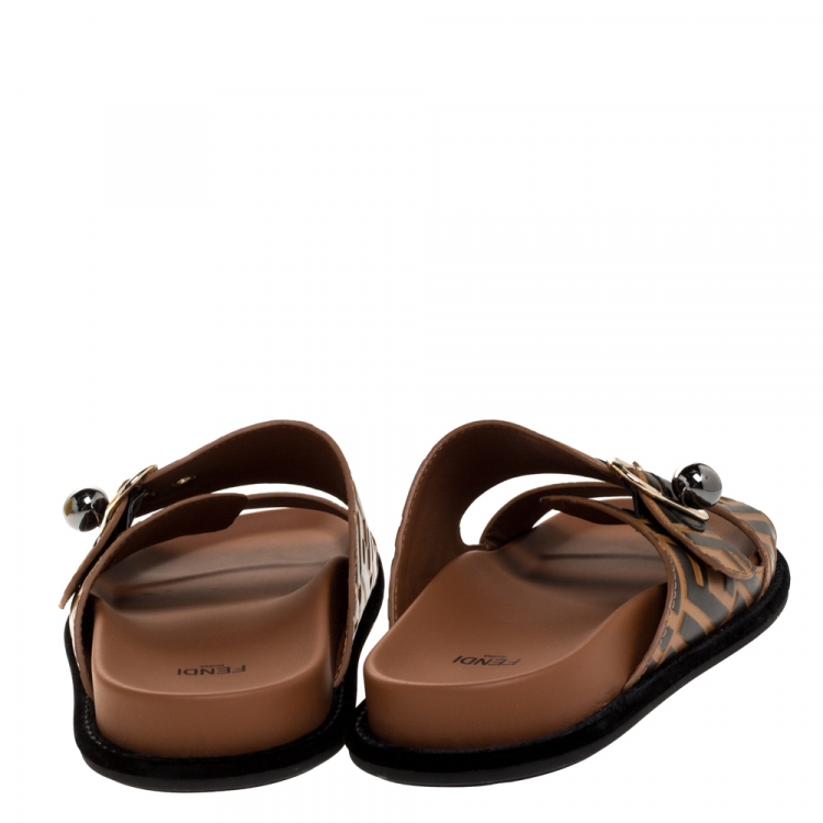 Pre Owned Fendi Dark Brown Zucca Leather Slide Sandals Size 40